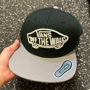 Women hat from Vans